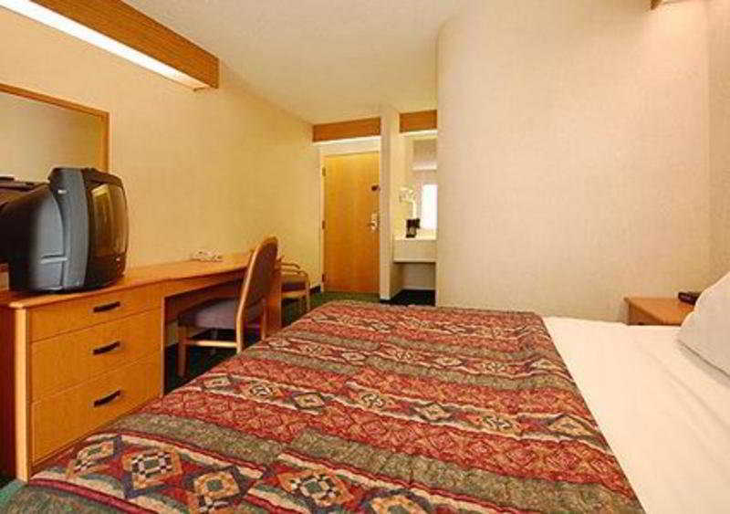 Sleep Inn & Suites Omaha Airport Exterior photo